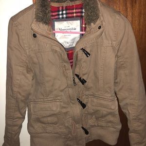 SMALL Abercrombie & Fitch winter coat